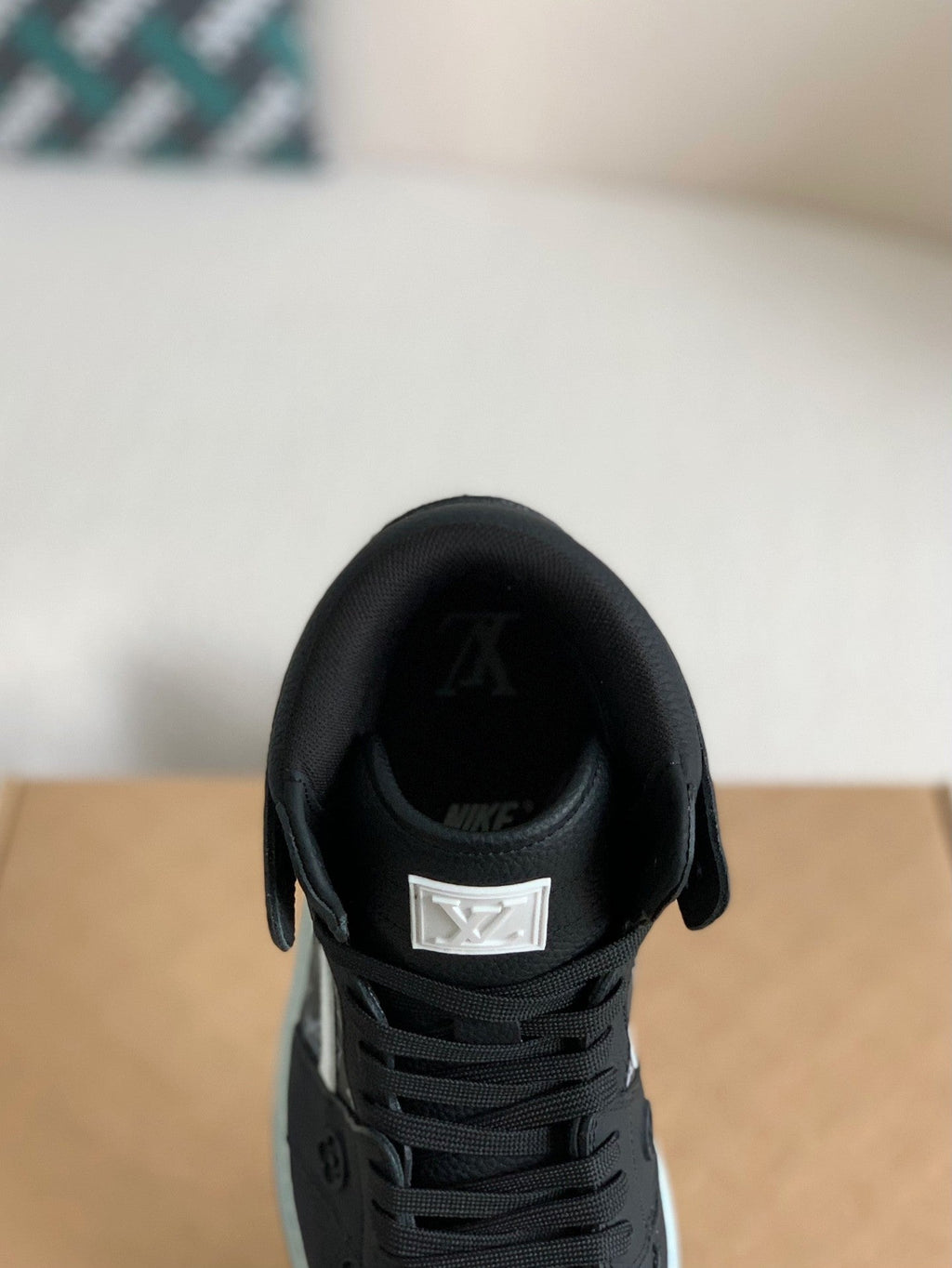 Nike Air Jordan 1 x LV - Triple Black Monogram Edition
