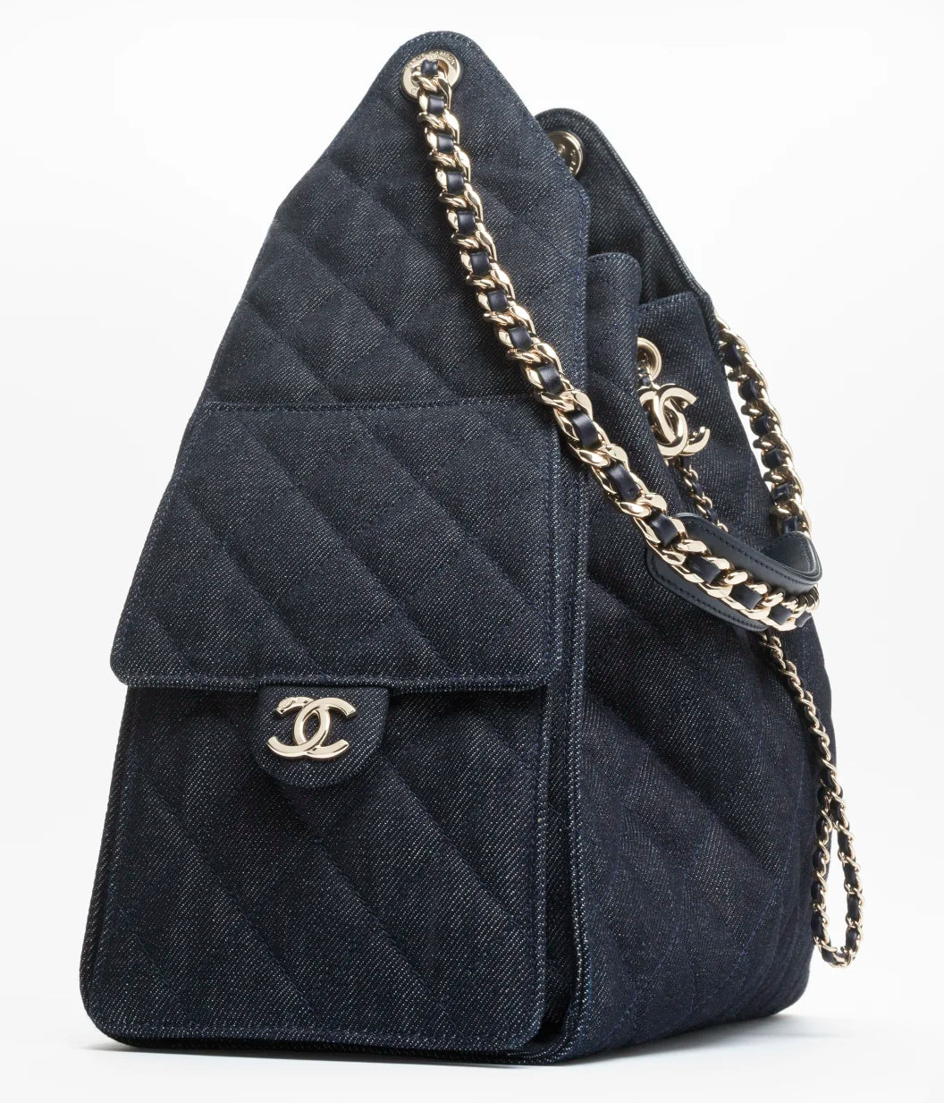 CHANEL 25 Medium Handbag