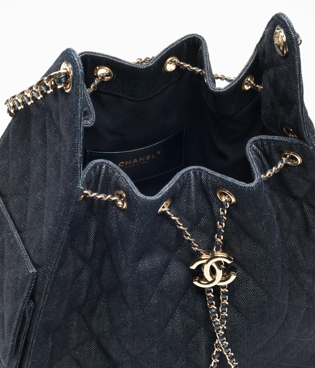 CHANEL 25 Medium Handbag