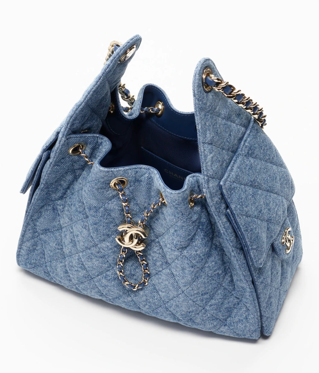 CHANEL 25 Small Handbag