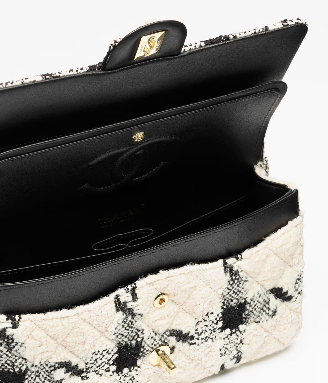 Classic 11.12 Handbag