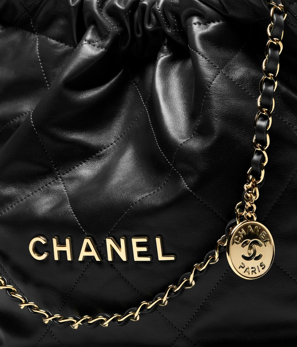 CHANEL 22 Small Handbag