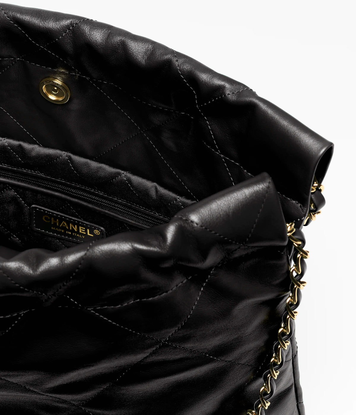 CHANEL 22 Small Handbag