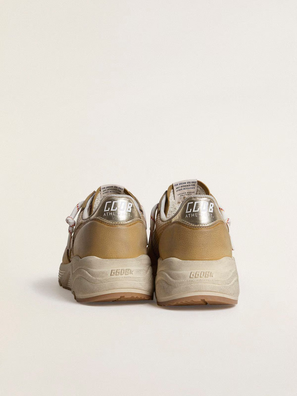 Golden Goose Sole in beige nubuck with beige leather star