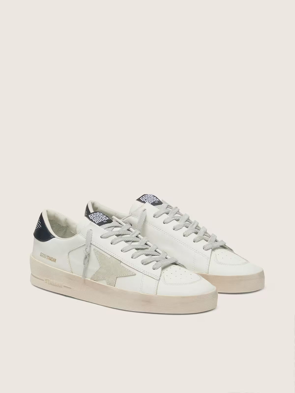 Golden Goose Stardan with star in ice-gray suede and blu-navy heel tab