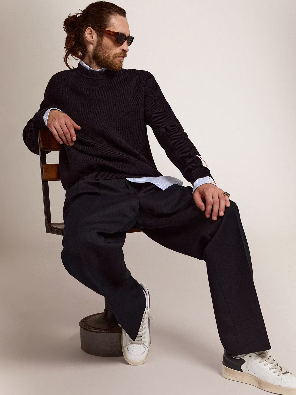 Golden Goose Stardan with star in ice-gray suede and blu-navy heel tab