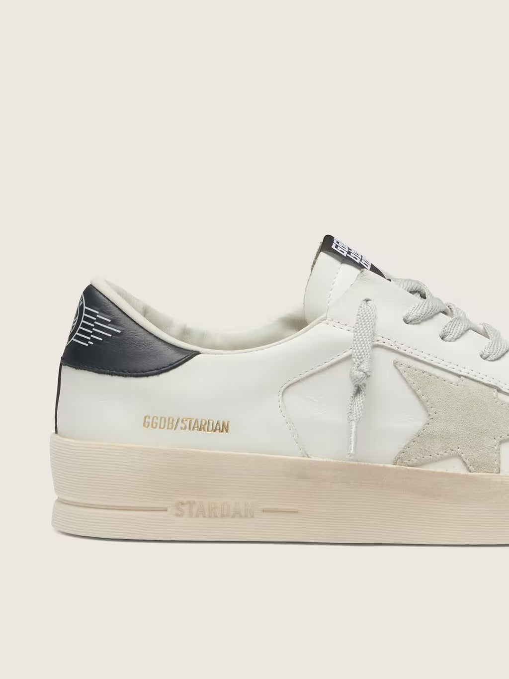 Golden Goose Stardan with star in ice-gray suede and blu-navy heel tab