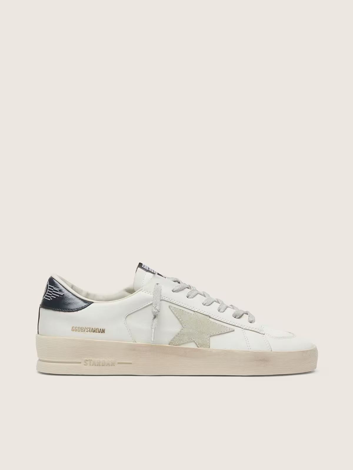 Golden Goose Stardan with star in ice-gray suede and blu-navy heel tab