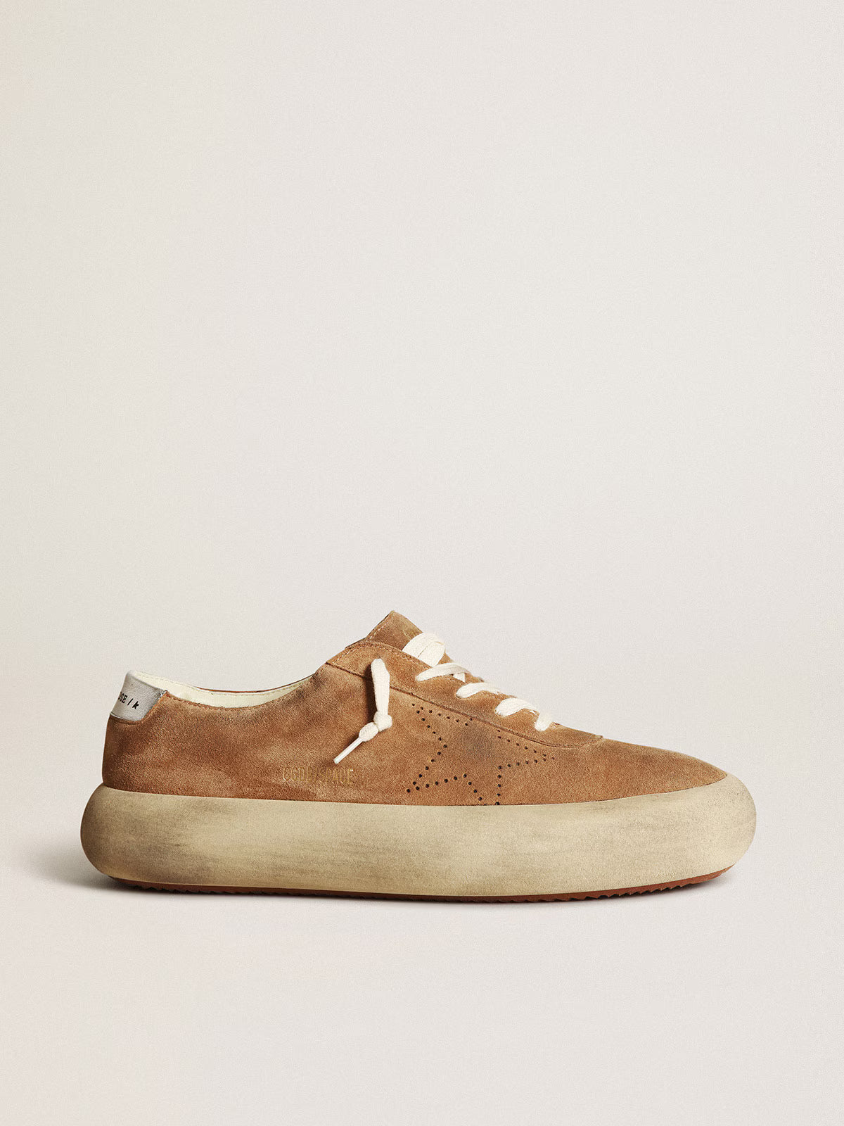 Golden Goose Space-Star in tobacco-colored suede