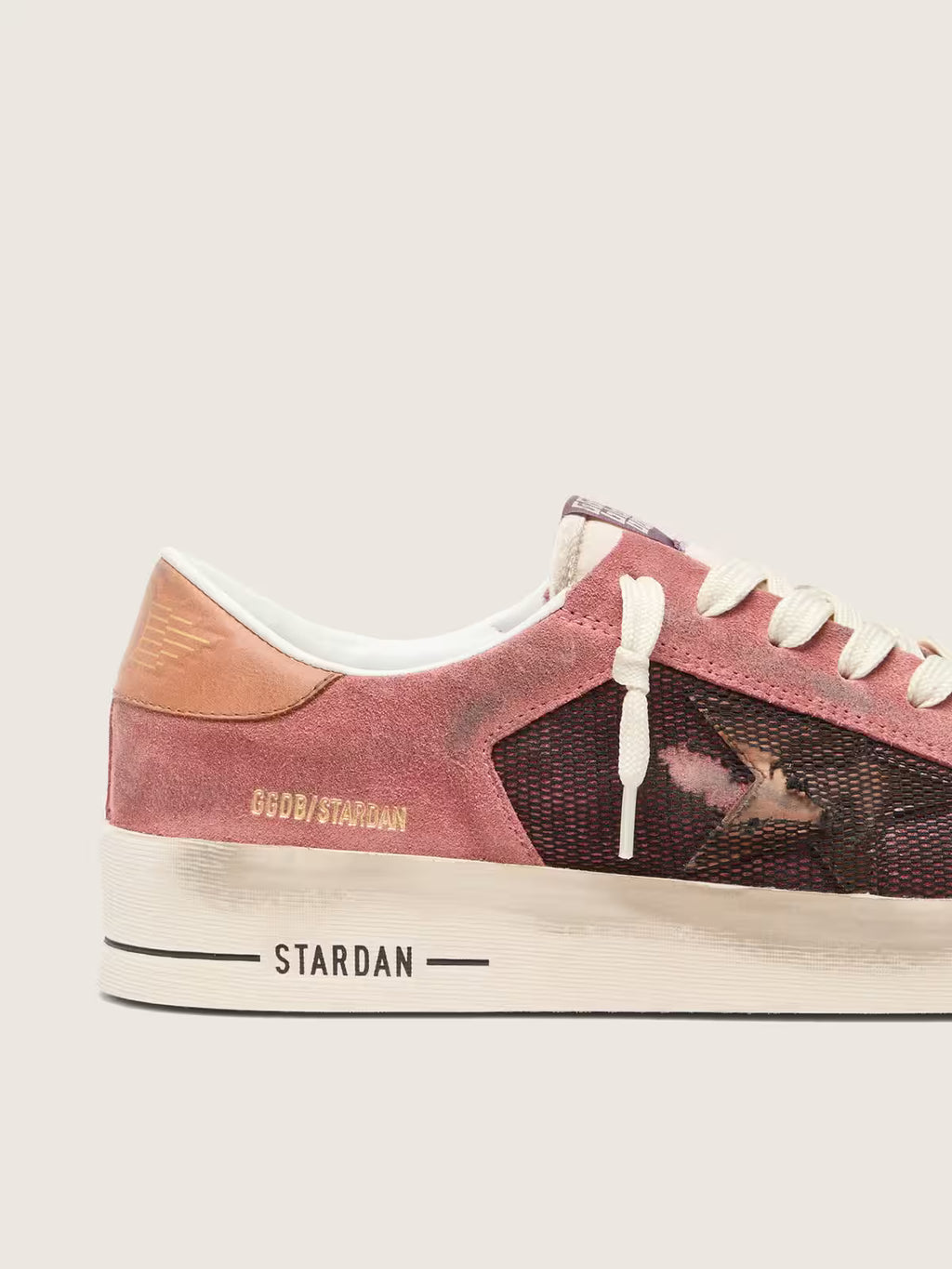 Golden Goose Stardan in pink suede with beige star