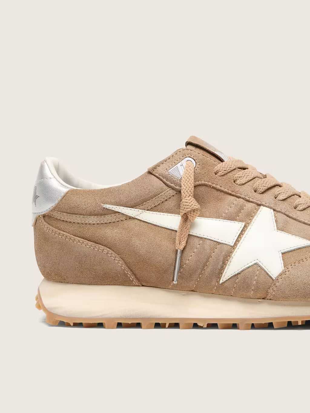 Golden Goose Marathon in tobacco suede with white star