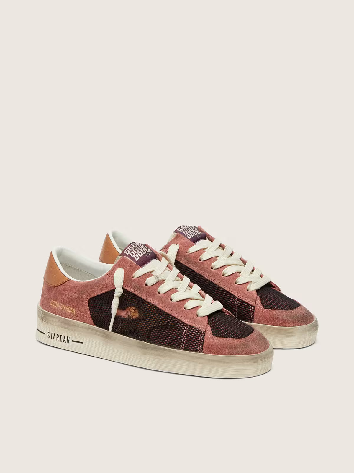 Golden Goose Stardan in pink suede with beige star
