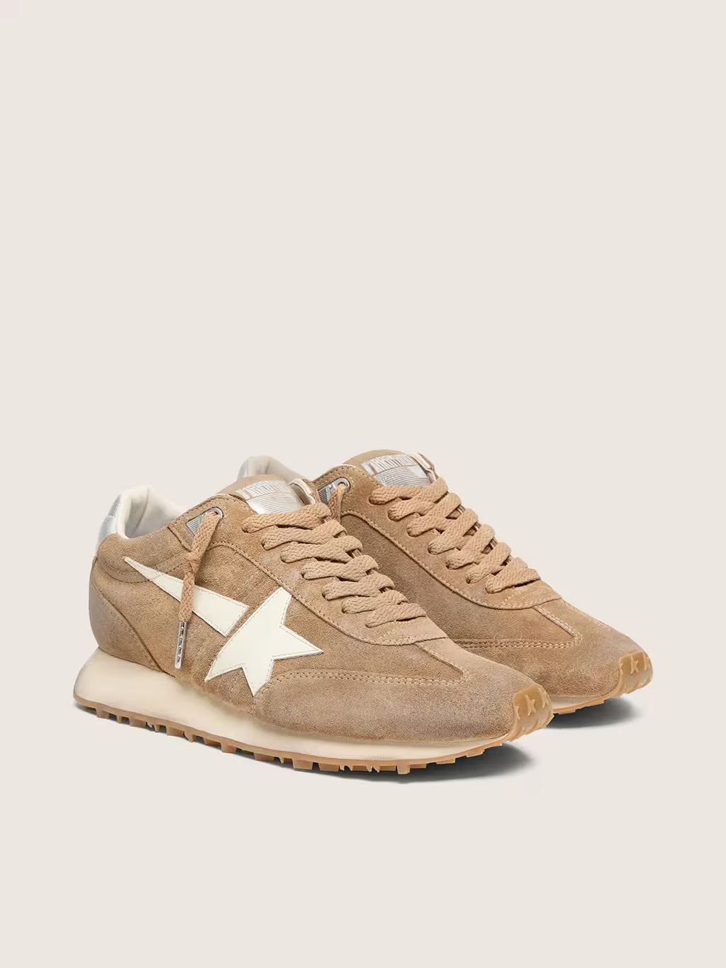 Golden Goose Marathon in tobacco suede with white star