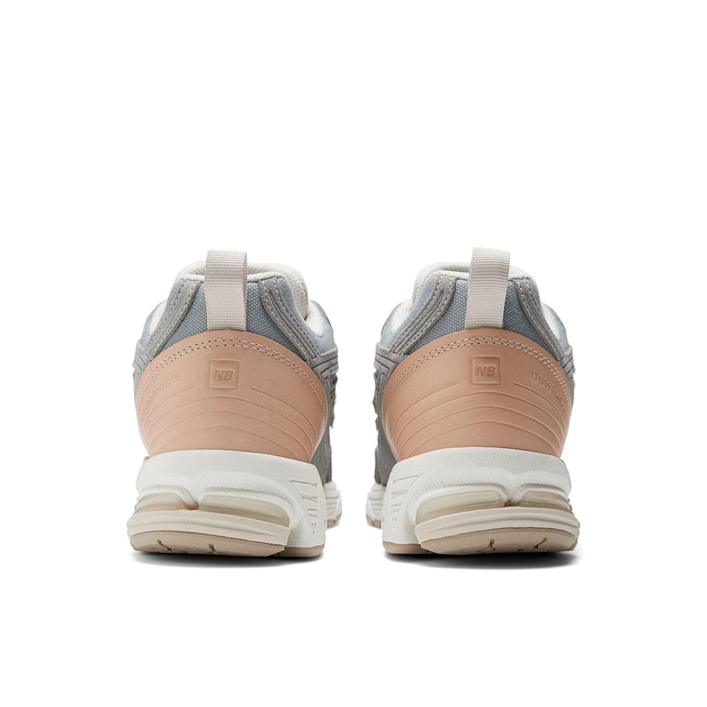 1906F - GREY / TAN