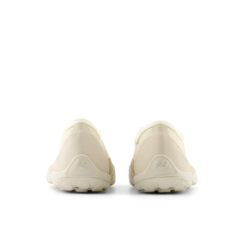 NB X TOKYO DESIGN STUDIO MT10T V1 "ANGORA / MOONBEAM"