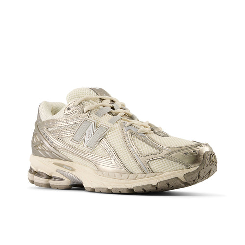 1906R - ARID STONE / METALLIC SILVER