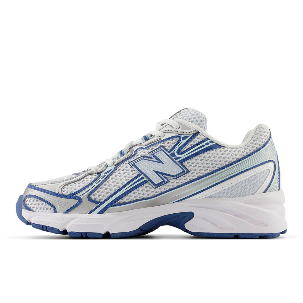 740 - WHITE / ICE BLUE
