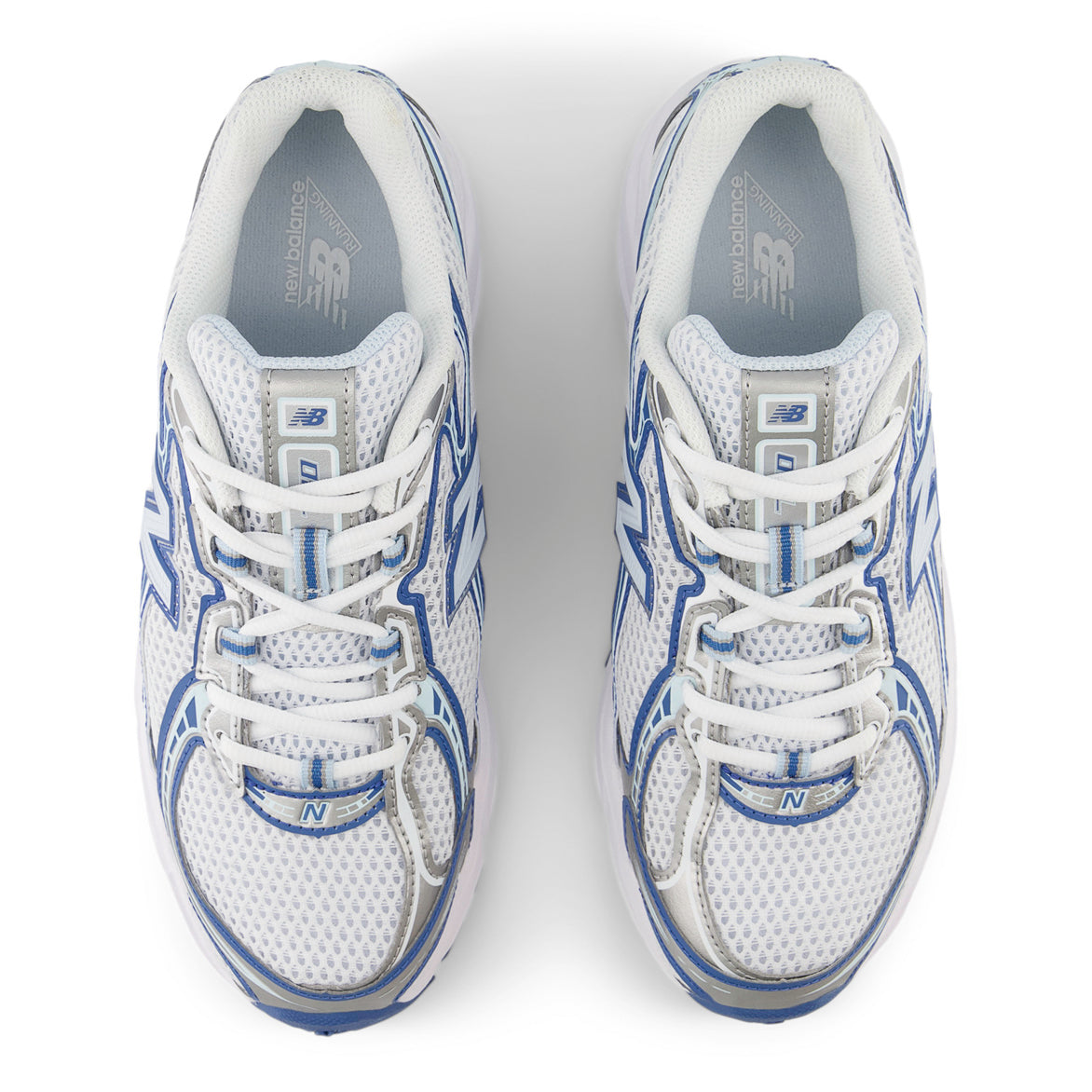 740 - WHITE / ICE BLUE