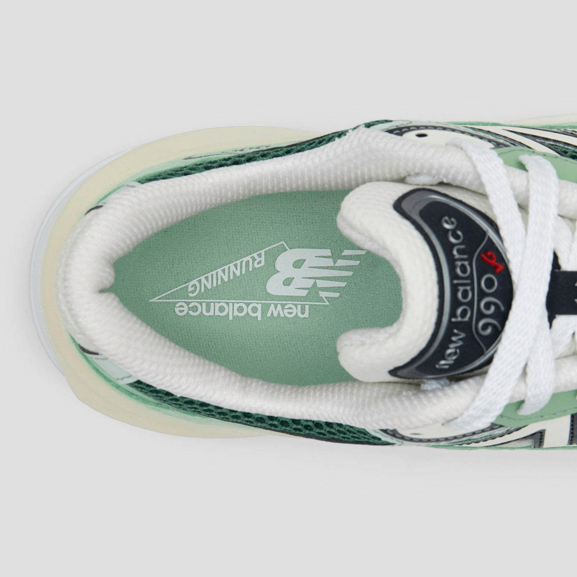 990V6 MADE IN USA "AVOCADO / NATURAL MINT"