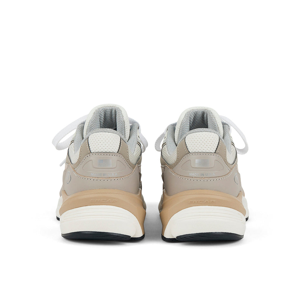 990V6 MADE IN USA "LIGHT MUSHROOM / MOONROCK"
