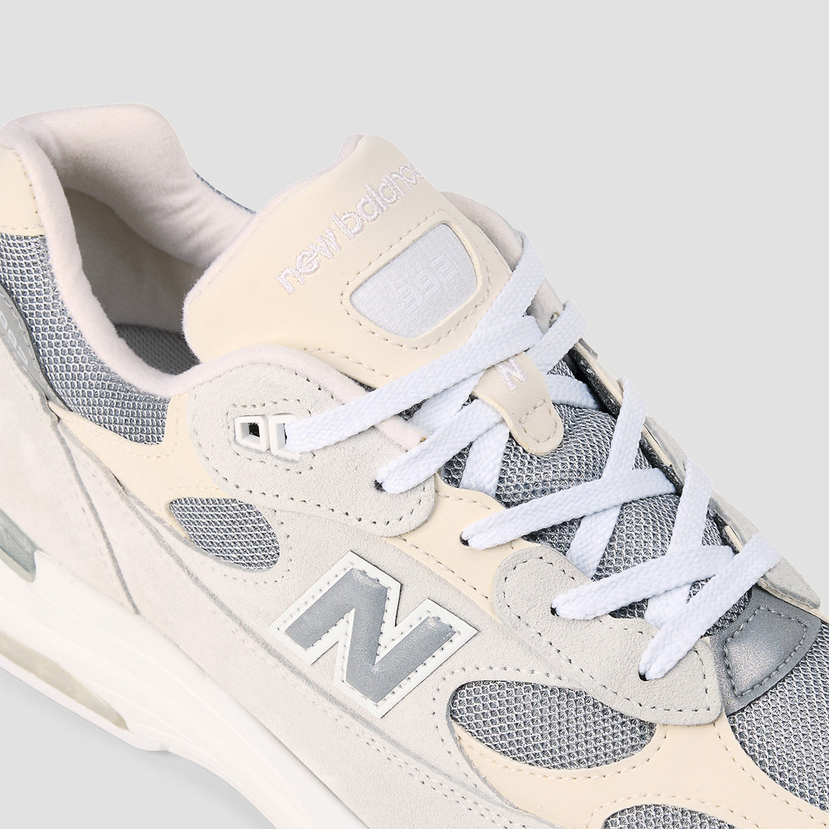 992 MADE IN USA "NIMBUS CLOUD"
