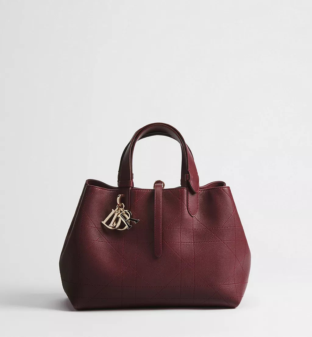 Medium Dior Toujours Bag Hermitage Red Flat Macrocannage Calfskin