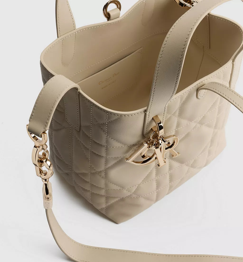 Small Dior Toujours Vertical Tote Bag Craie Macrocannage Calfskin Craie Macrocannage Calfskin