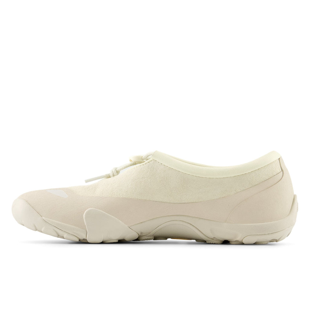 NB X TOKYO DESIGN STUDIO MT10T V1 "ANGORA / MOONBEAM"