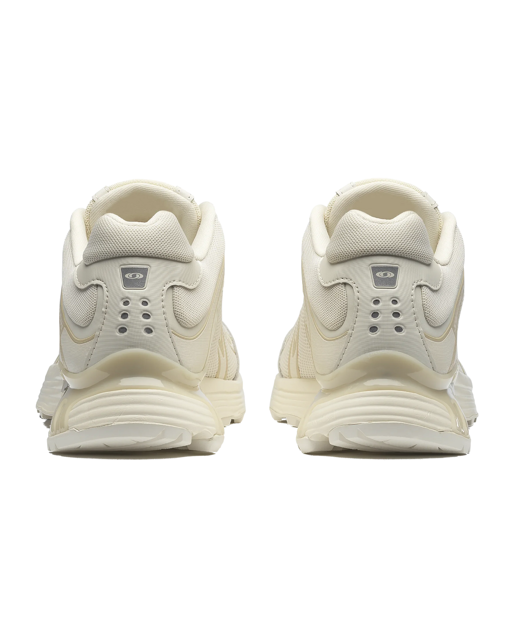 Salomon XT-WHISPER    Vanilla Ice / Almond Milk / Vanilla Ice
