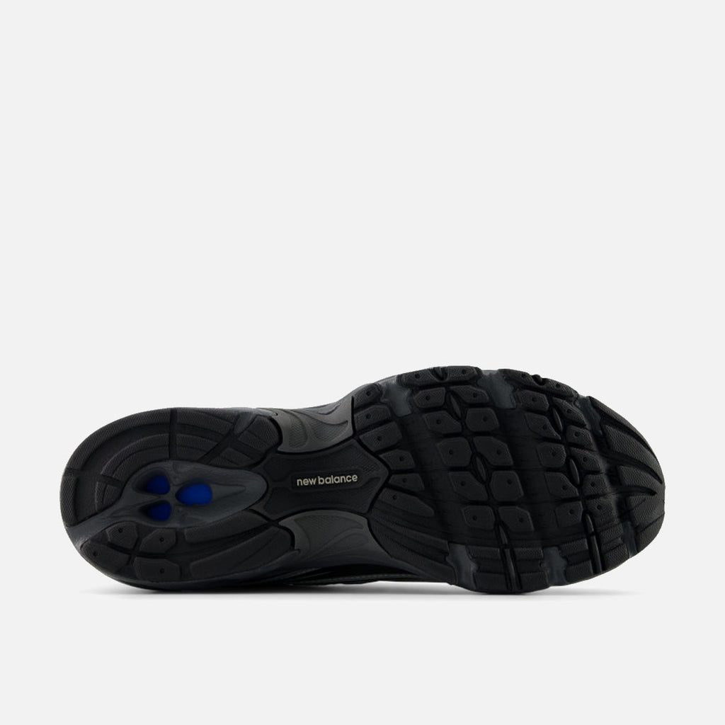 740 - BLACK METALLIC / CASTLEROCK
