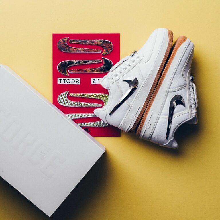 Nike Air Force 1 x Travis Scott Low "Sail" Sneakers