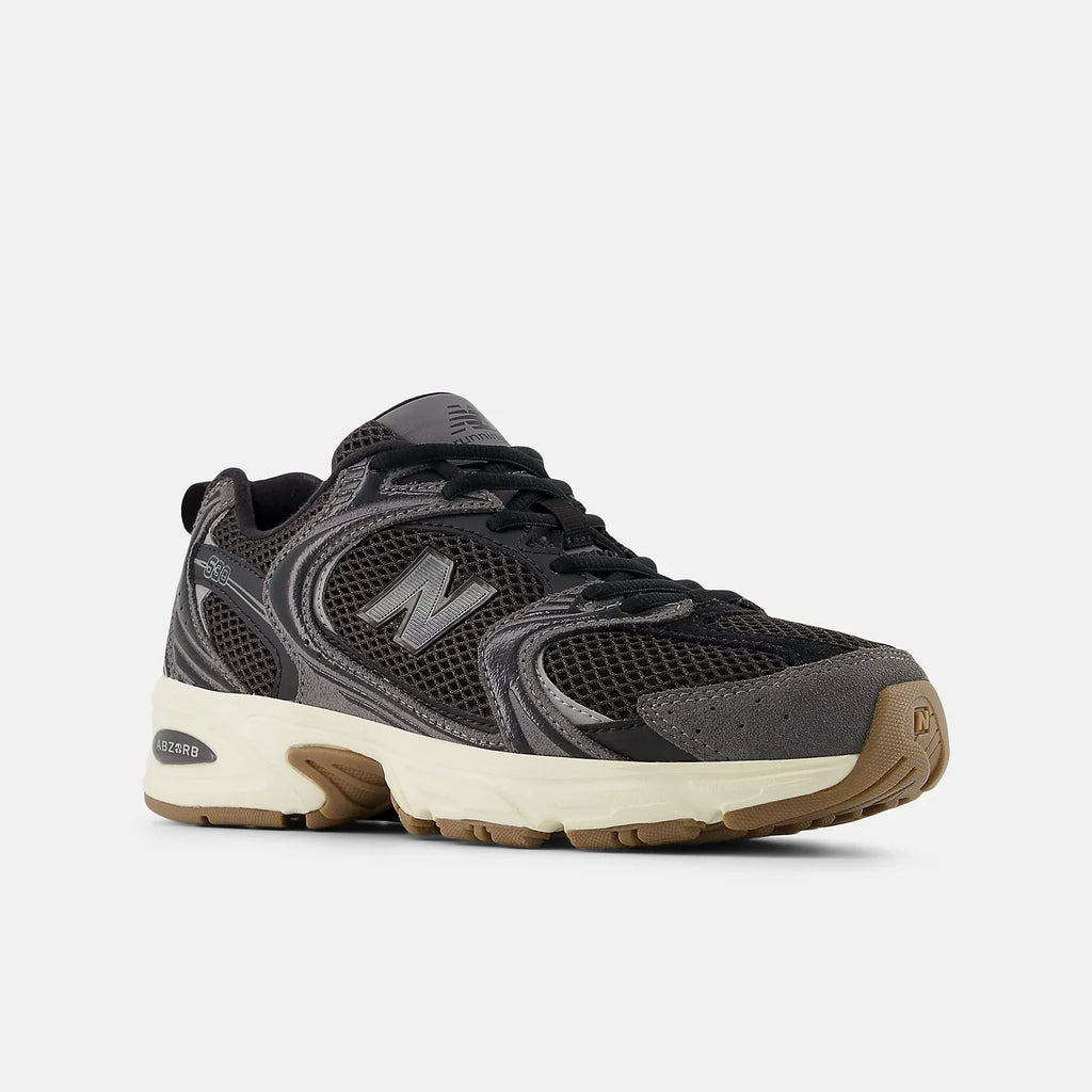 New Balance 530 BLACK with CASTLEROCK