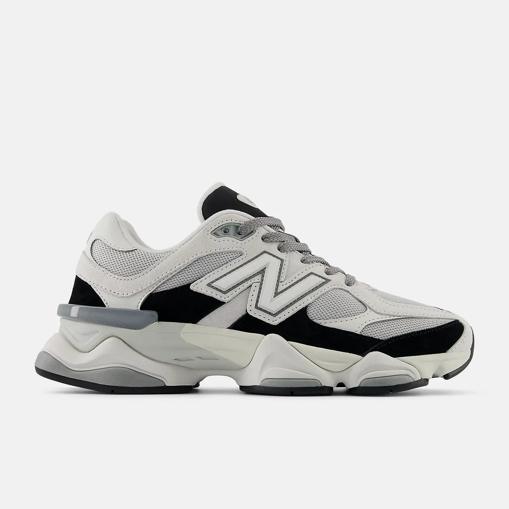 New Balance 9060 BLACK with REFLECTION